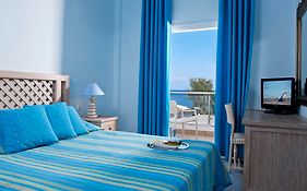 Alesahne Beach Hotel Santorini
